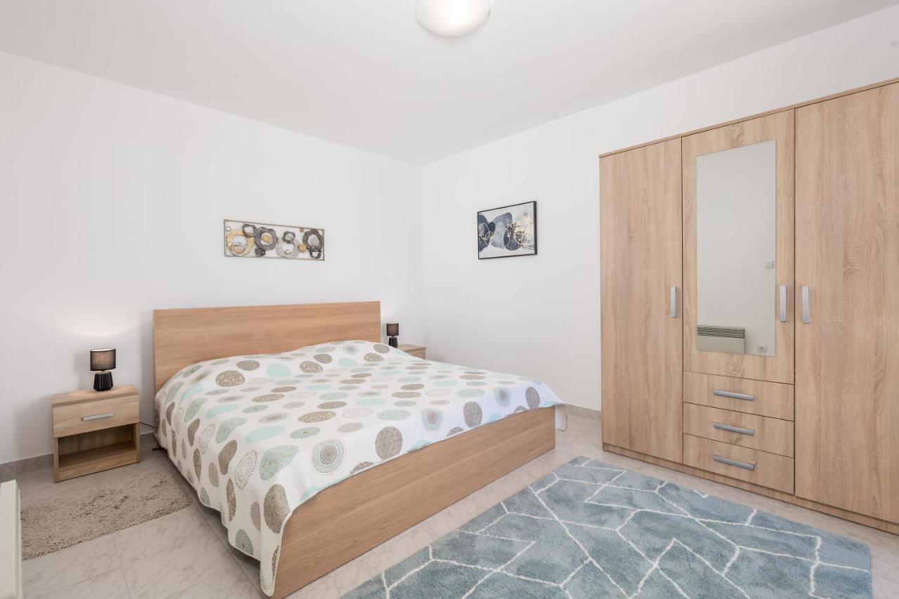 Apartments Vilma Opatija Ngoại thất bức ảnh