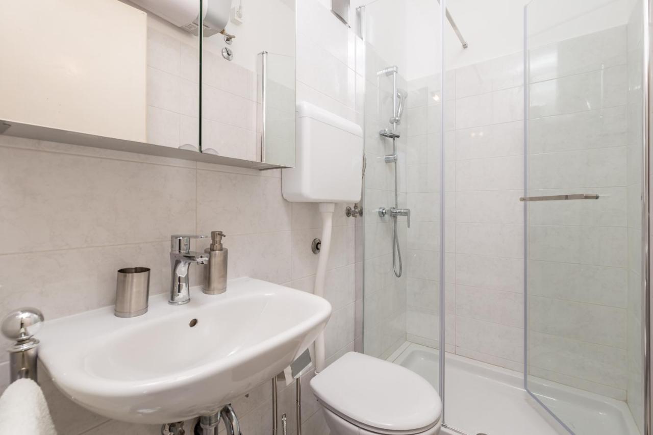 Apartments Vilma Opatija Ngoại thất bức ảnh