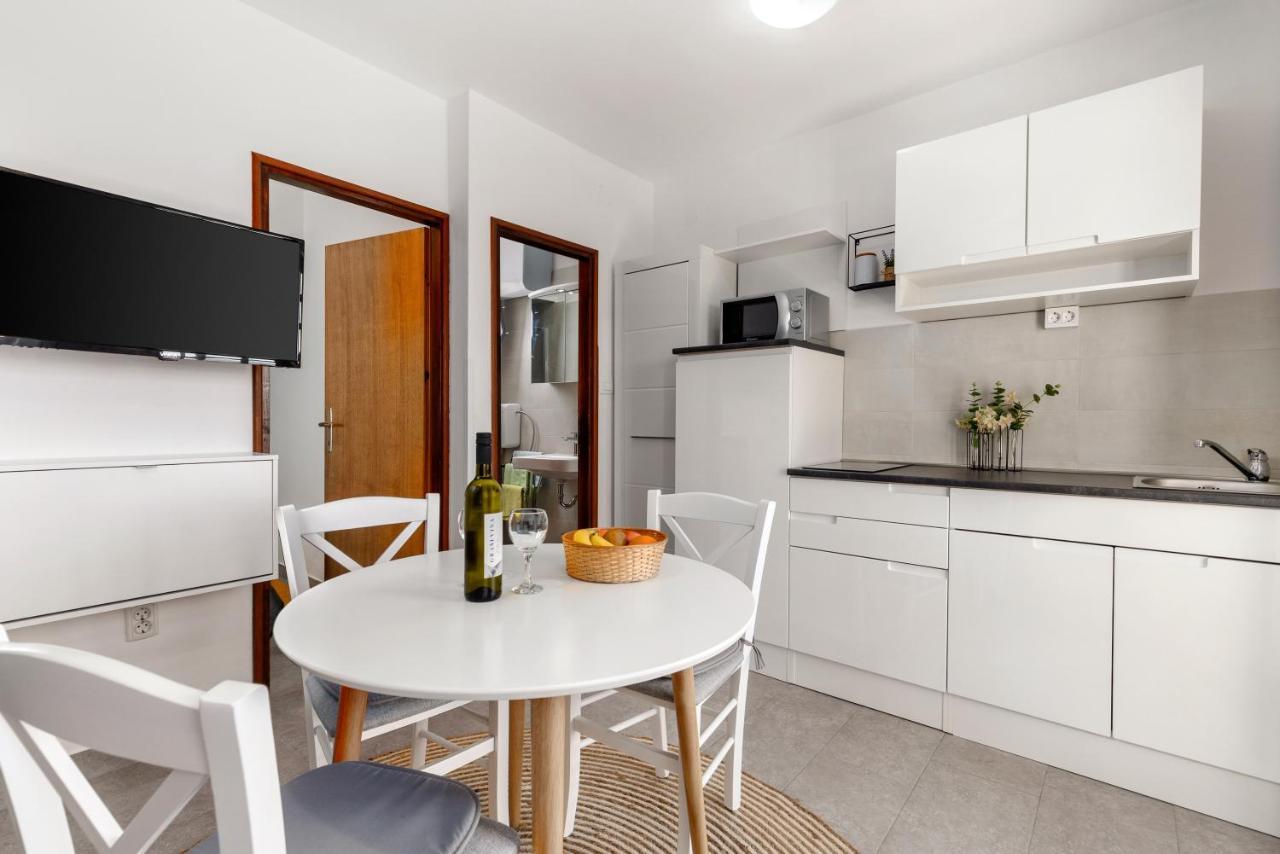Apartments Vilma Opatija Ngoại thất bức ảnh